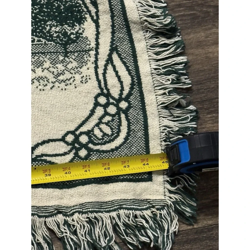 VTG Woven‎ Tapestry Throw blanket Livonia Michigan